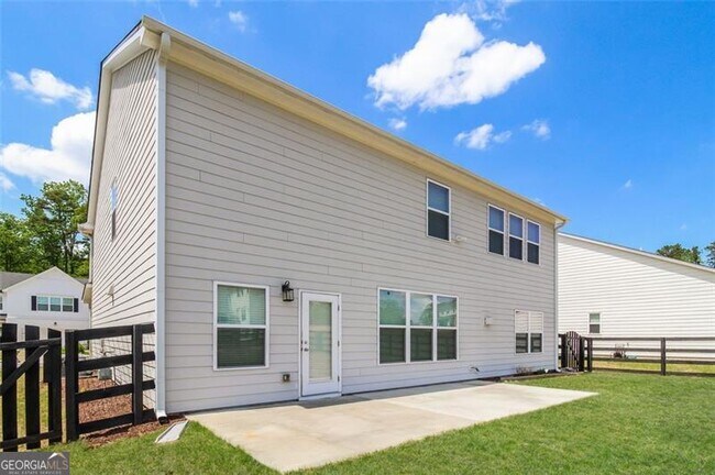 Building Photo - 4525 Sandy Creek Dr
