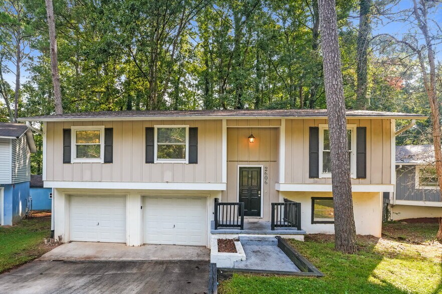 Primary Photo - 2606 Northbrook Rd