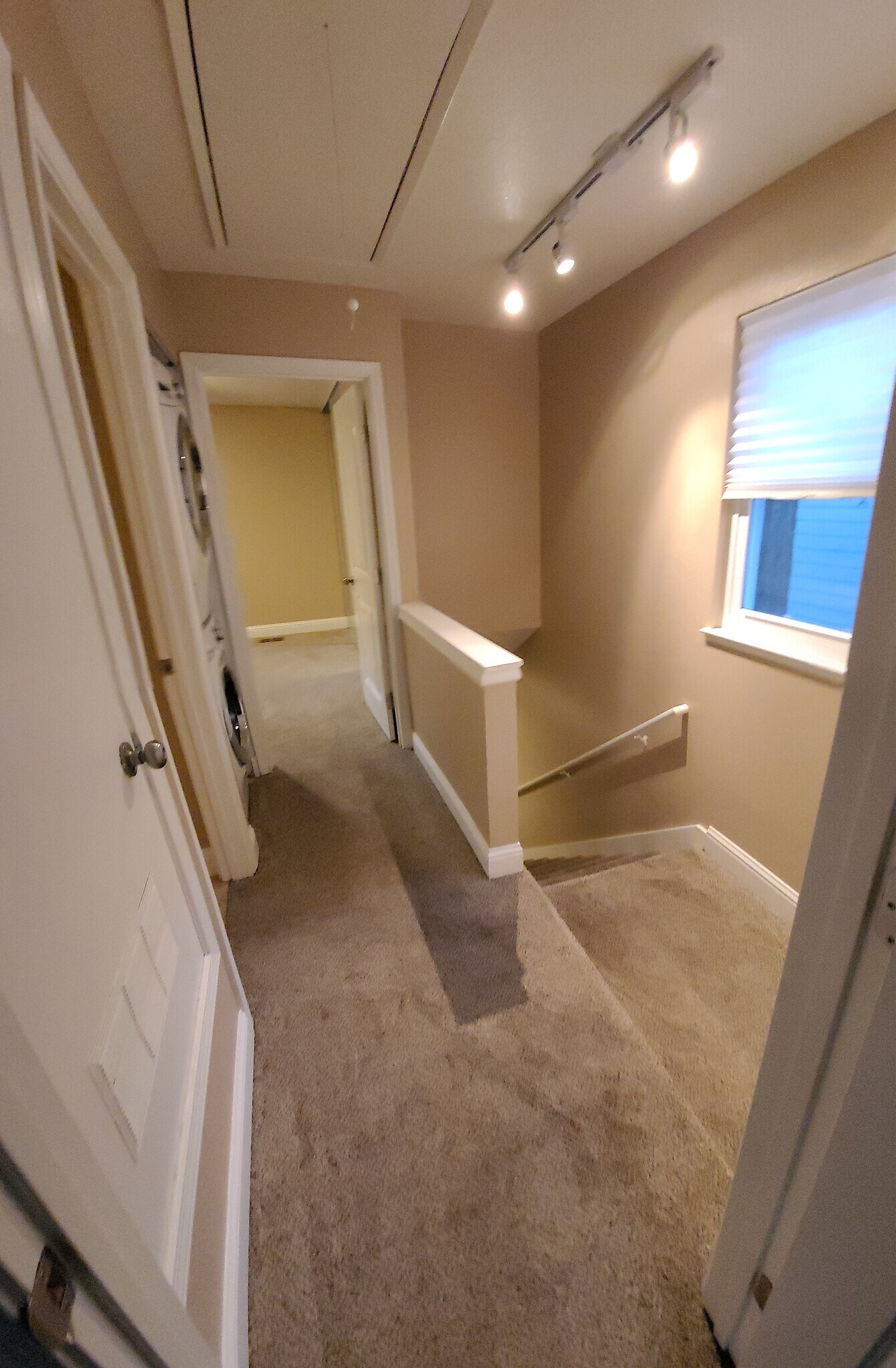 Building Photo - 788 Center Ave