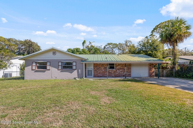 Primary Photo - 1411 Prospect St