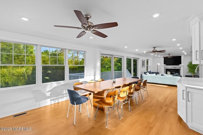 Building Photo - 382 Western Ave