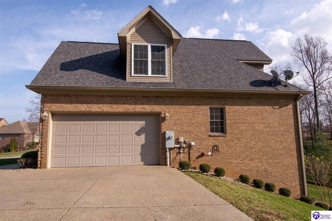 Building Photo - 107 Rhinestone Ct