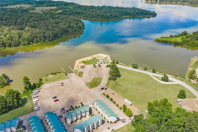 Building Photo - 26688 Pools Creek Dr
