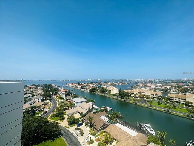 Building Photo - 5950 Pelican Bay Plaza S