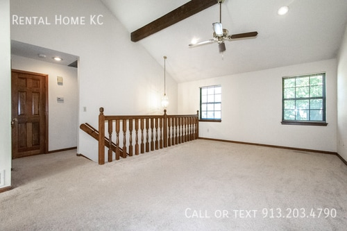 Building Photo - 5613 Riley-