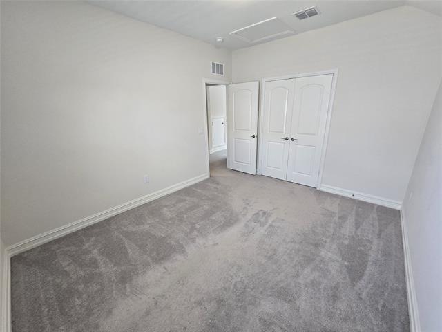 Building Photo - 2724 Southampton Dr