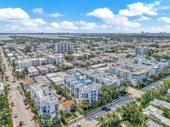 Building Photo - 7728 Collins Ave