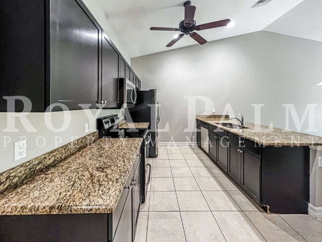 Building Photo - Cozy Up Long-Term & Leaf It All Behind – 3BR/2BA Duplex + Garage & The Favorite Perk: Screened. L...