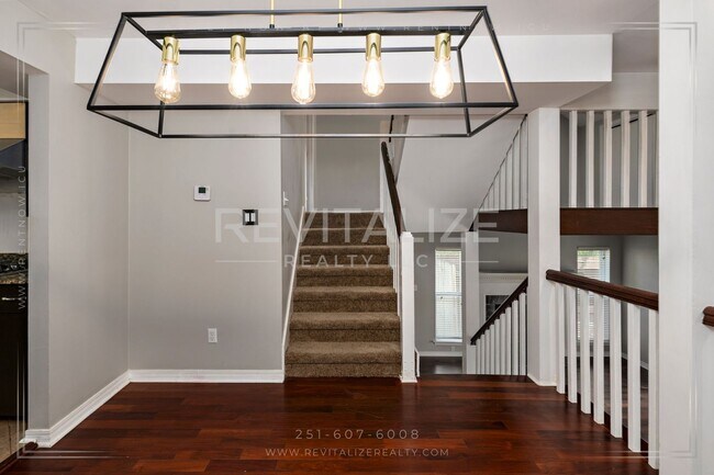 Building Photo - **COMING SOON** Stunning 2 Bedroom/2.5 Bat...