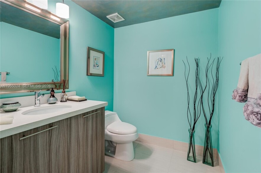 Building Photo - 6700 Indian Creek Dr