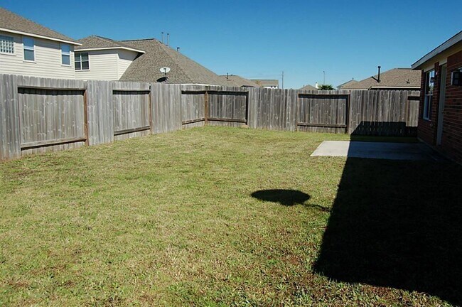 Building Photo - 30415 Deleon Fields Dr