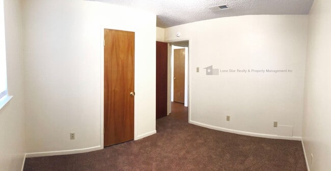 Building Photo - 1107 White Ave