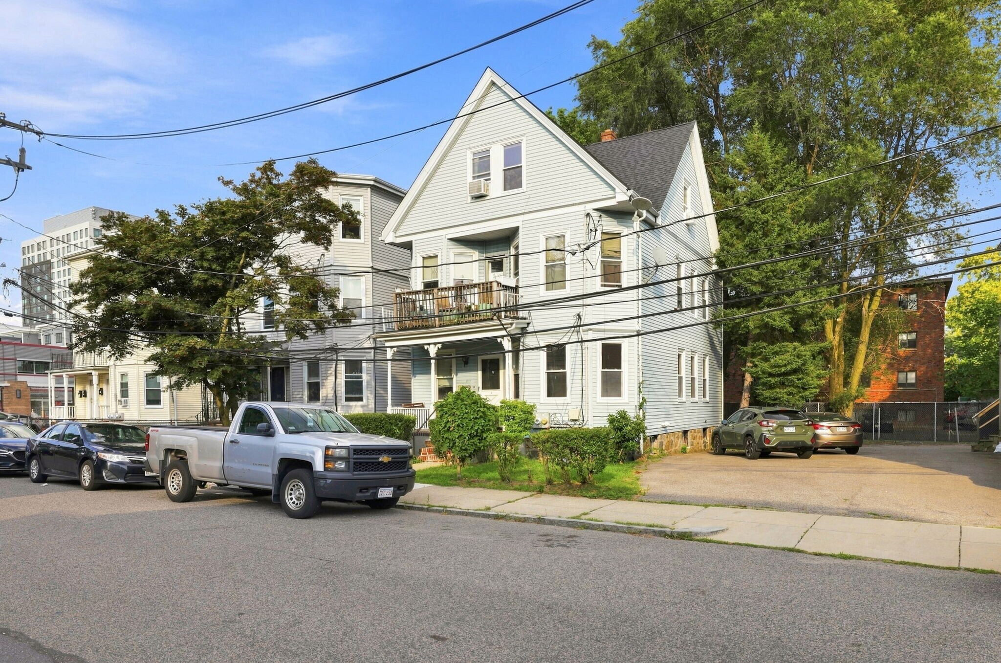 Building Photo - 147 Murdock St