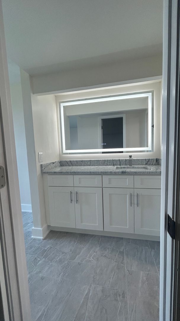 Building Photo - 2618 Cove Cay Dr