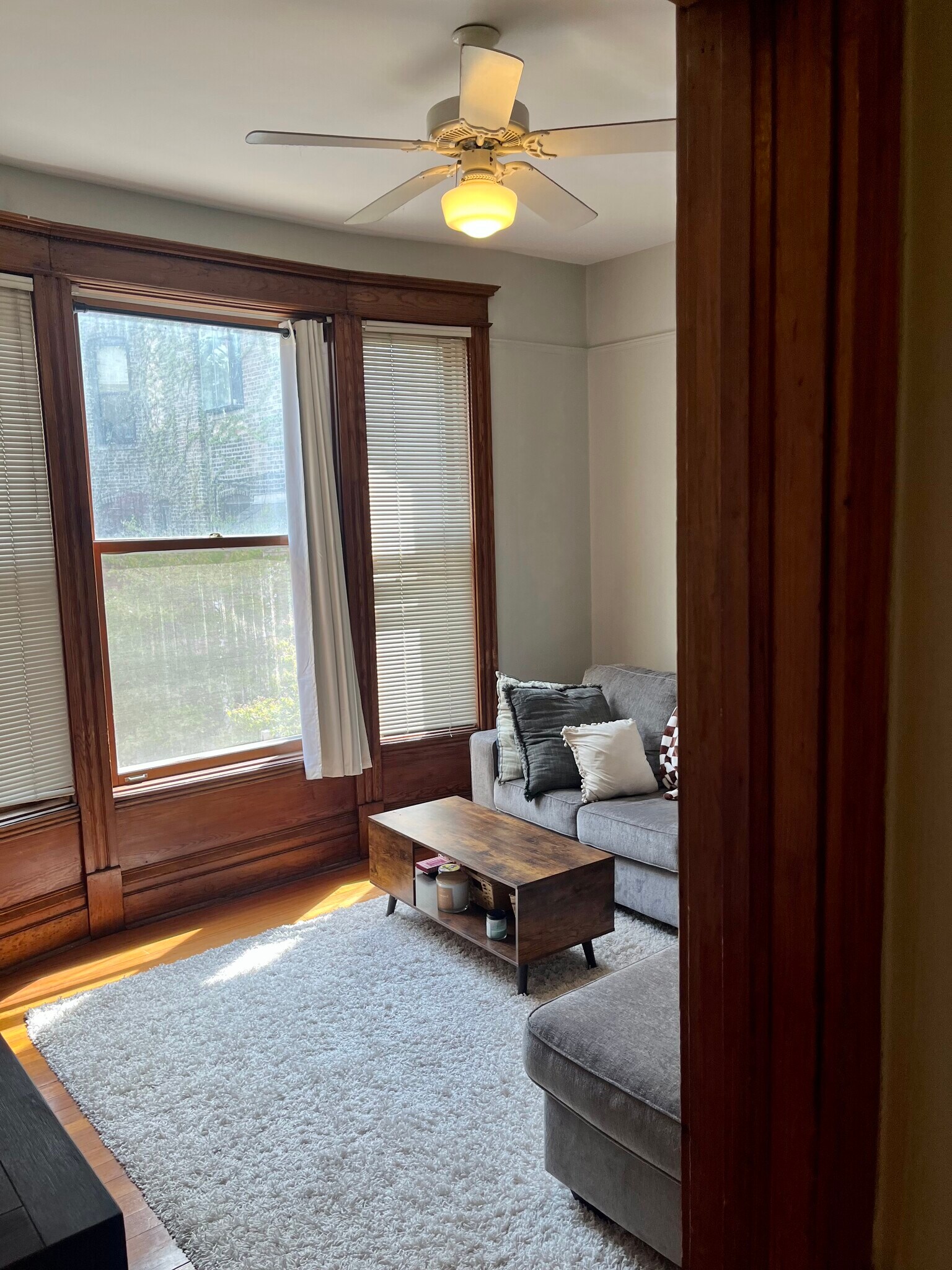 Family Room - 620 W Briar Pl