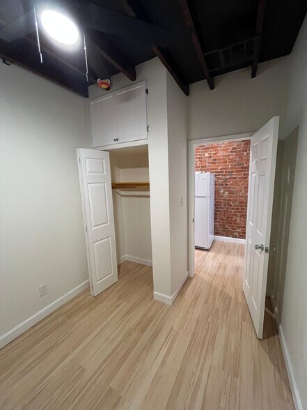 Building Photo - 1418 Maryland Ave NE