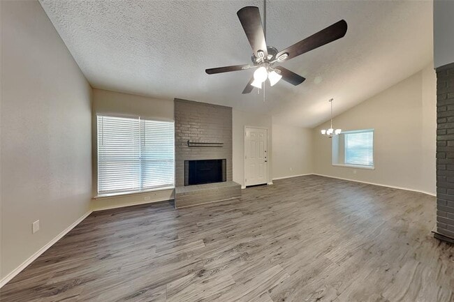 Building Photo - 9606 Yearling Cir
