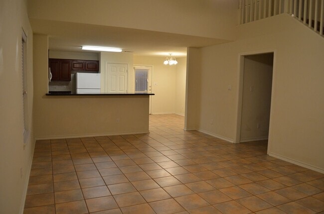 Building Photo - Available August 2026! 4 Bed/4 Bath Less t...