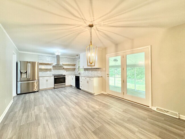 Building Photo - Adorable 3 Bed/2 Bath Off N Holden/Westridge
