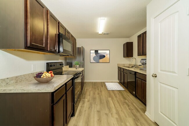 Primary Photo - 10442 Clearwater Wy