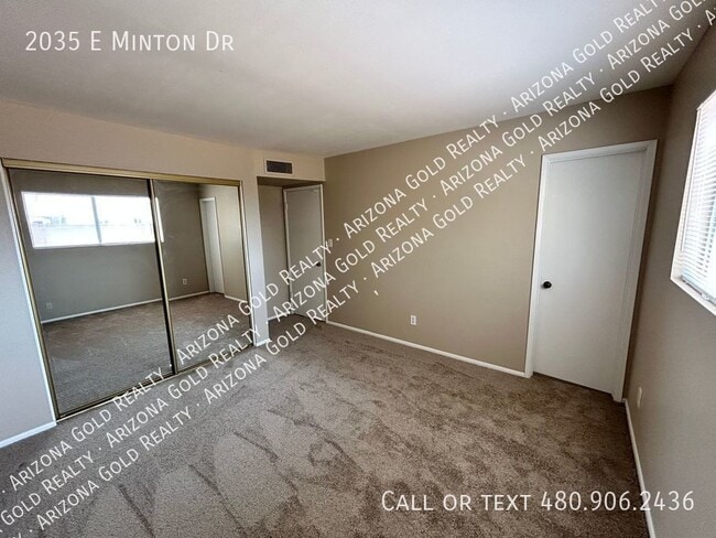 Building Photo - 2035 E Minton Dr