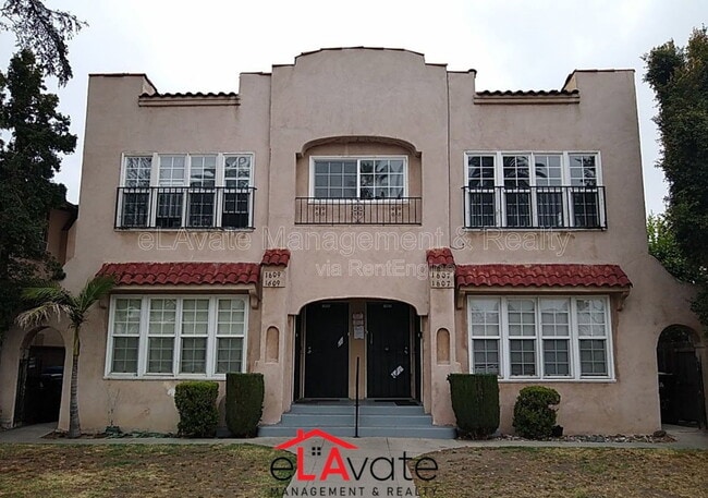 Building Photo - 1607 W 49th St