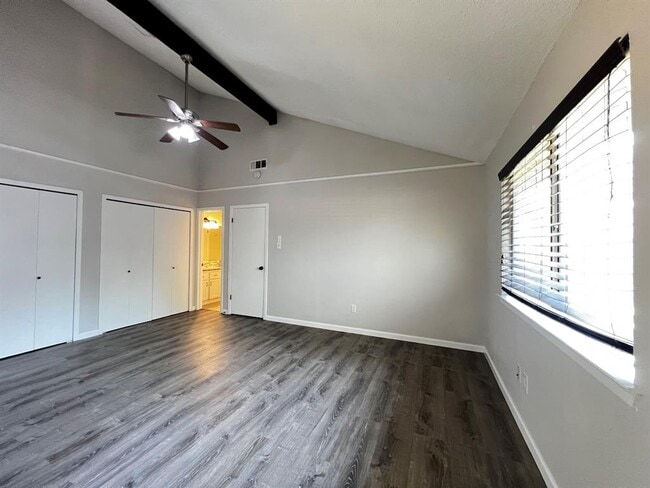 Building Photo - 7506 Chelsea Moor