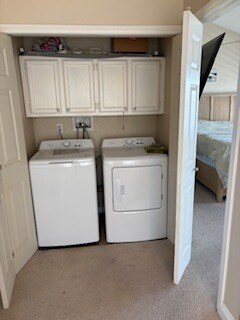 Laundry- next to master - 24581 Harbor View Dr