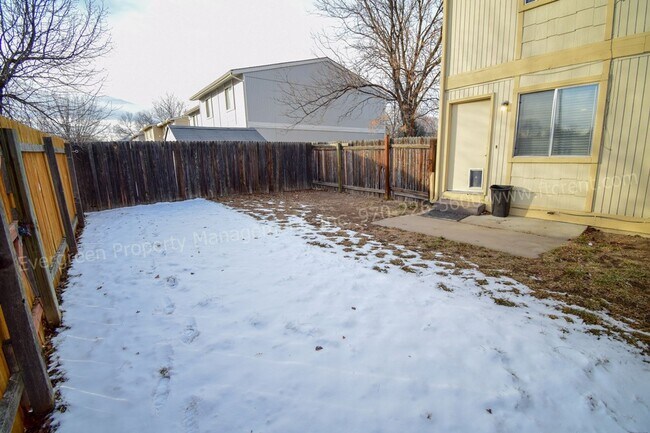 Building Photo - 1201 Pomona St