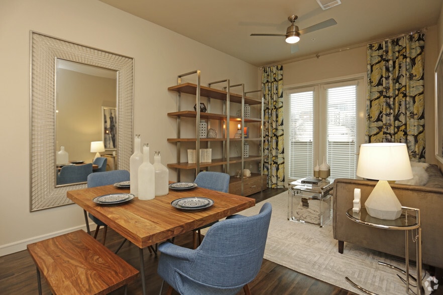 1BR,1BA W/DEN - 895SF - LIVING ROOM - One Oak Grove