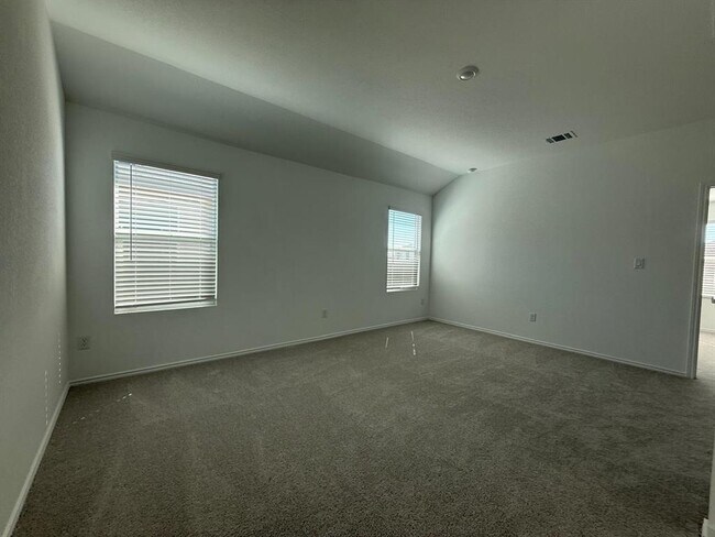 Building Photo - 962 Soapstone Pass