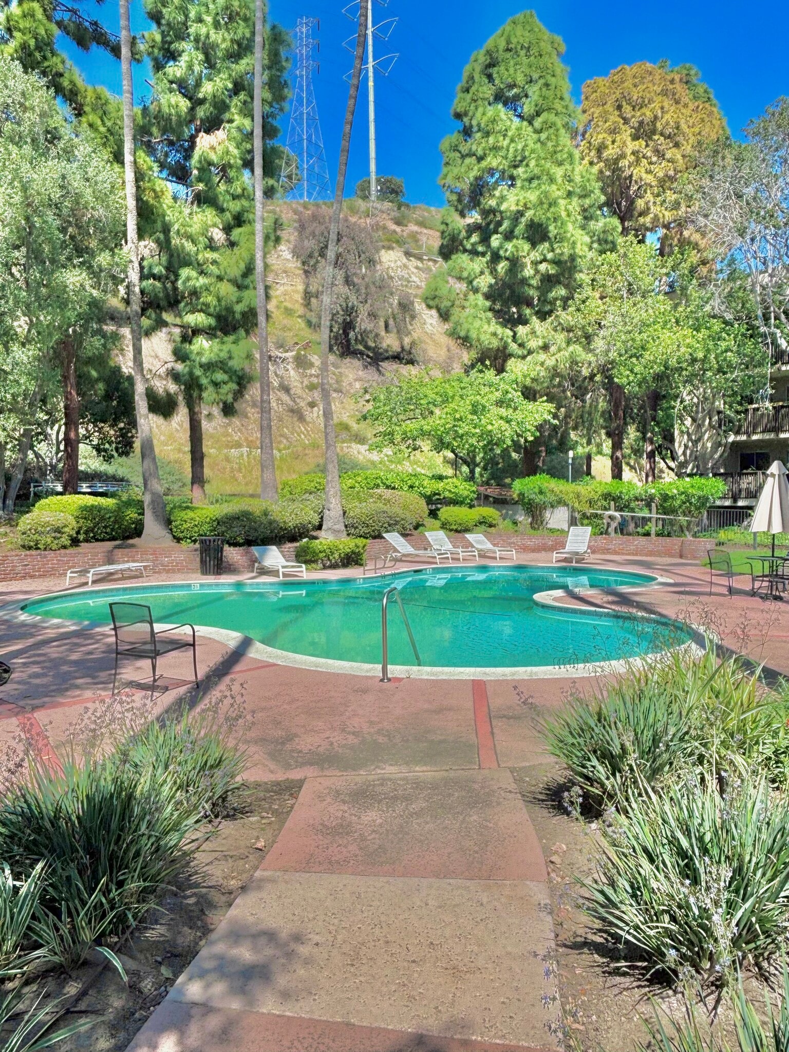 Building Photo - 6202 Friars Rd