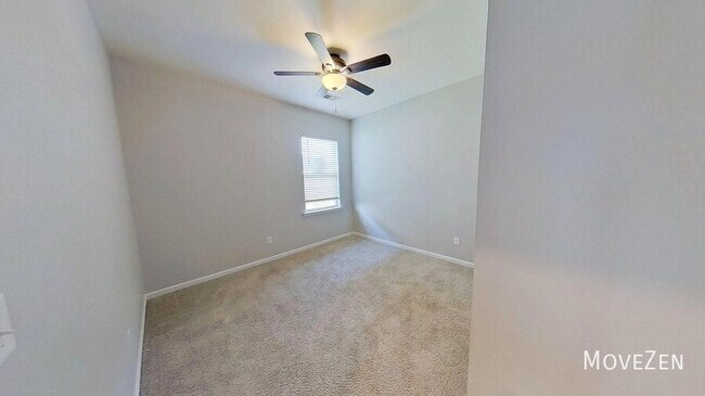 Building Photo - 22 Crestwood Pnes Trl
