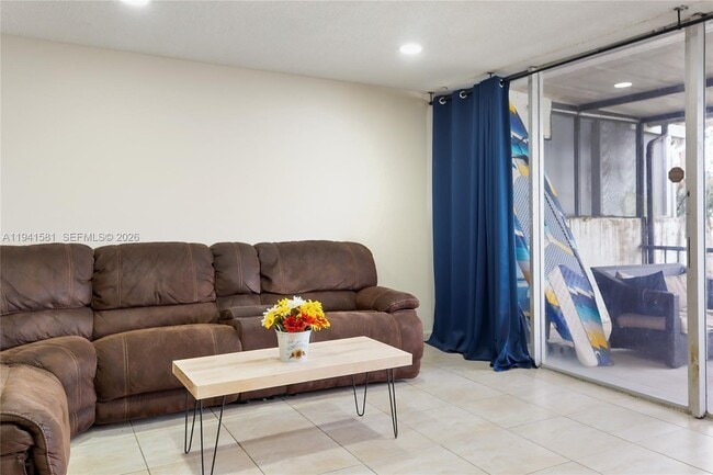 Building Photo - 14009 SW 84th St