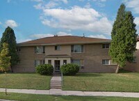 Building Photo - 7711 W Hampton Ave
