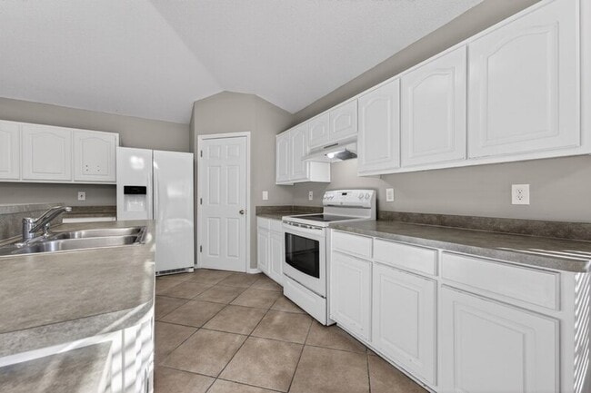 Building Photo - 1602 Trent St