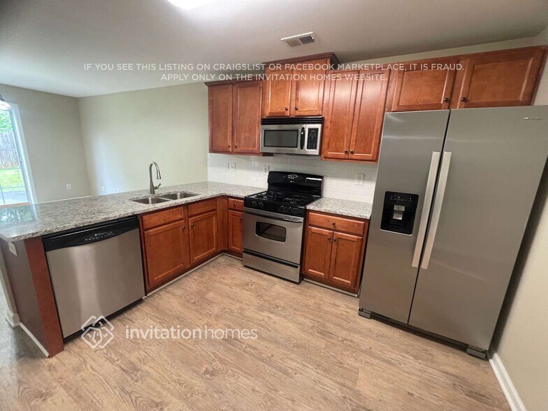 Building Photo - 377 Highland Falls Dr