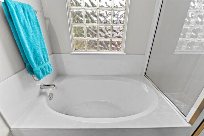 Building Photo - 1400 Orange Spice Ct