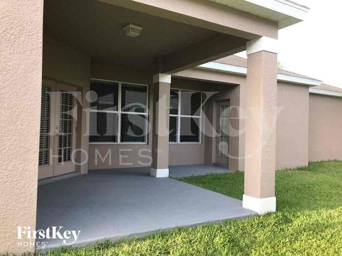 Building Photo - 815 Eagle Vista Way