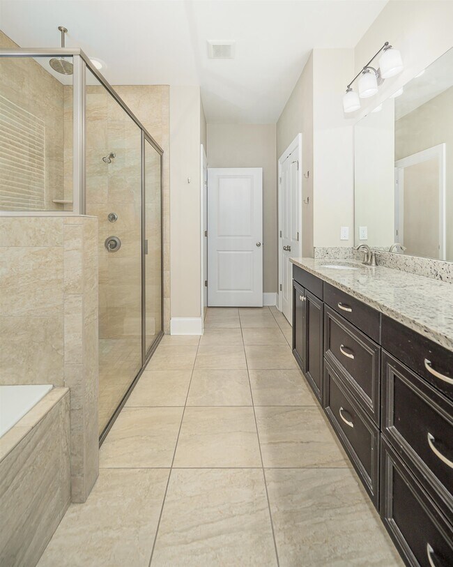Building Photo - 6947 Cortona Hills Way