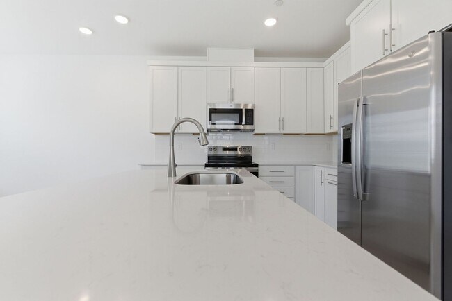 Building Photo - Brand New Mount Juliet Townhome