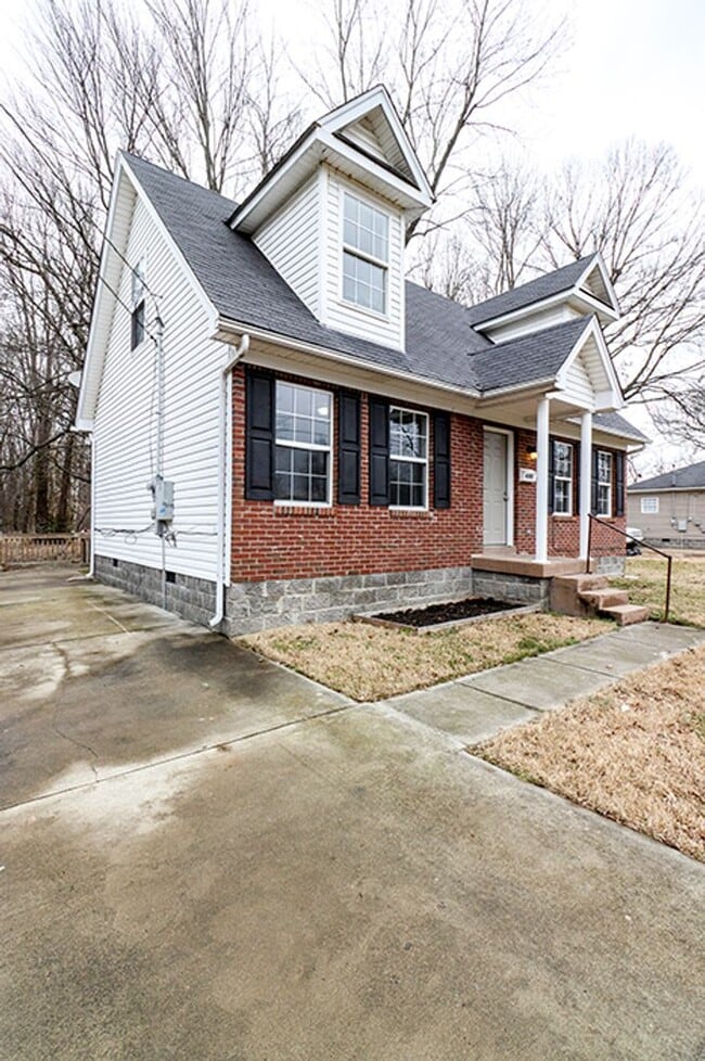 Building Photo - Newly updated 3 bedroom and 2 bath Cape Cod