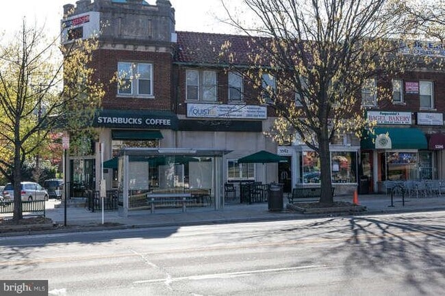 Building Photo - 5603 Chevy Chase Pkwy NW