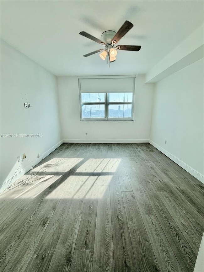 Building Photo - 2665 SW 37th Ave