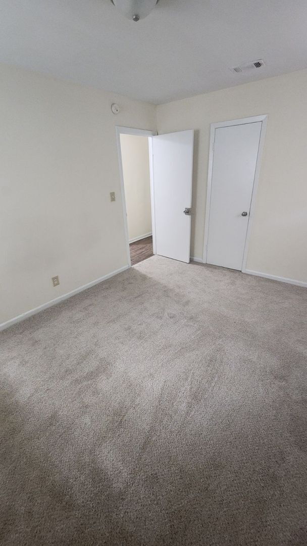 Building Photo - Brick Ranch House Near Downtown Augusta, GA!
