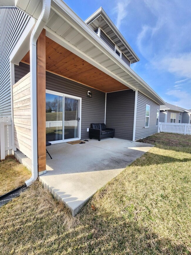 Building Photo - 3203 Timber Run Dr