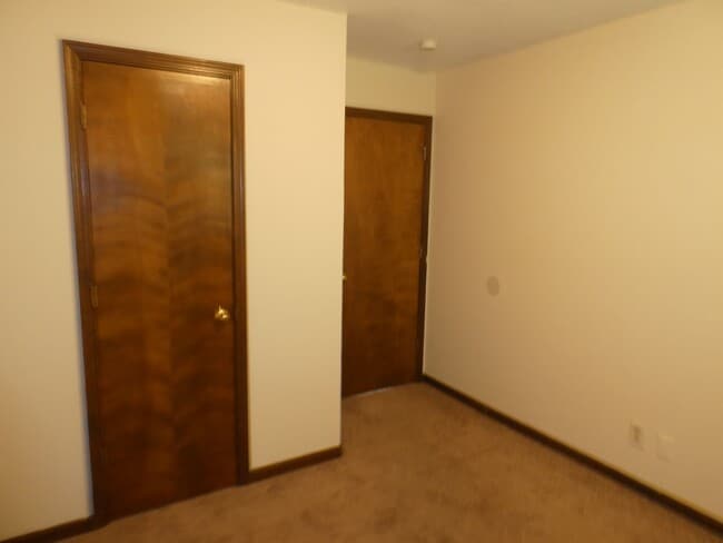 Building Photo - 3 Bed 1.5 Bath Home Off Of Mexico Gravel Road