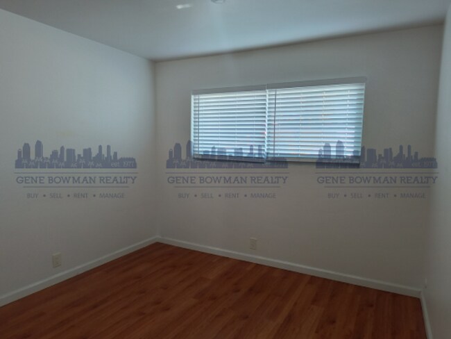 Building Photo - Charming 4-bedroom, 2-bathroom home located in the heart of San Diego