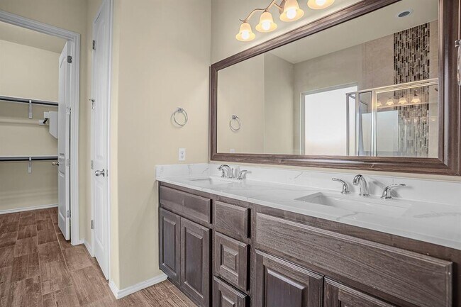 Building Photo - 105 Caribou Crossing