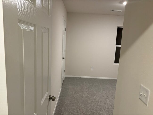 Building Photo - 801 S Katlyn Dr